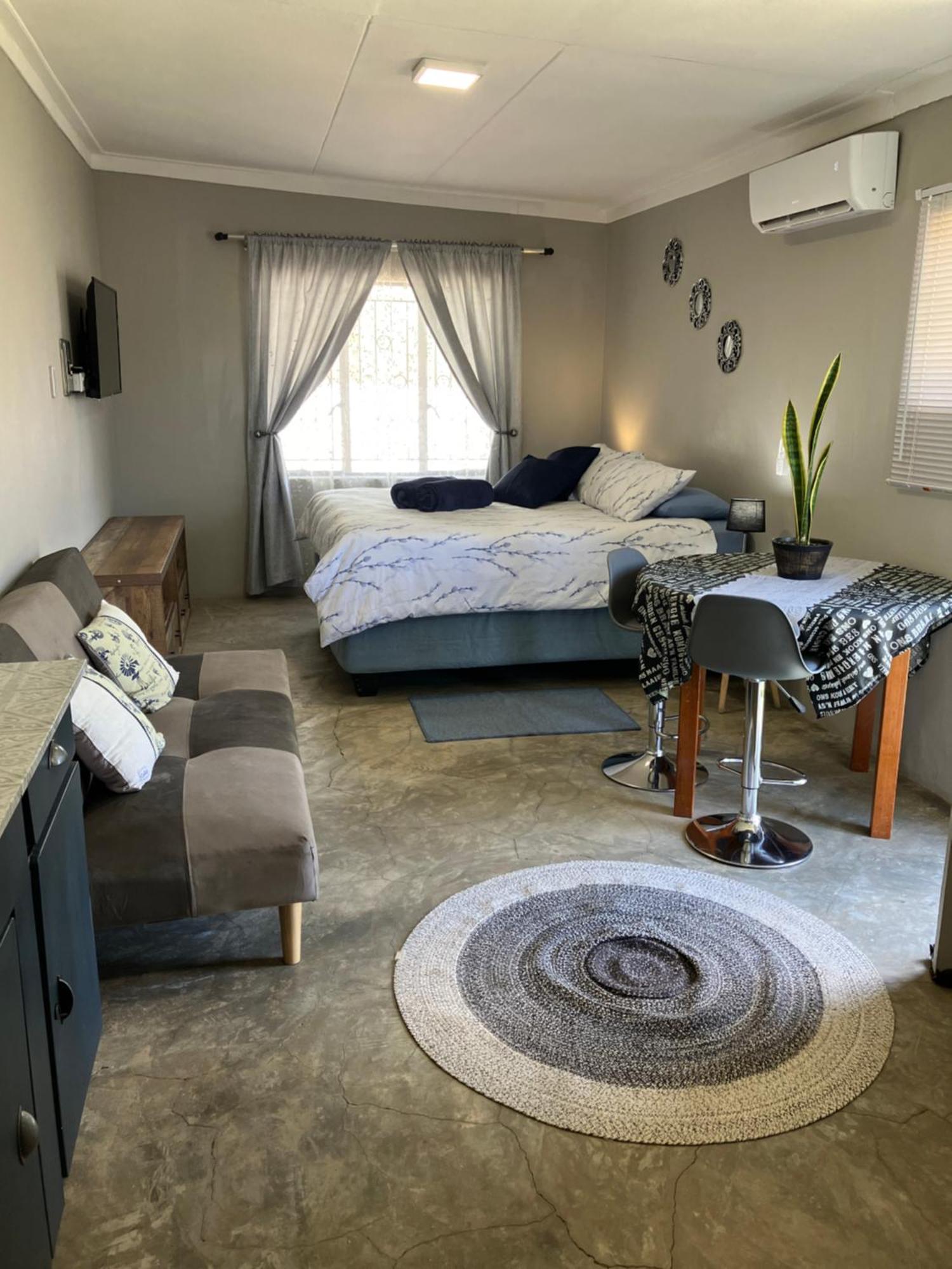Stellies Accommodation - Room 1 Keetmanshoop Ngoại thất bức ảnh